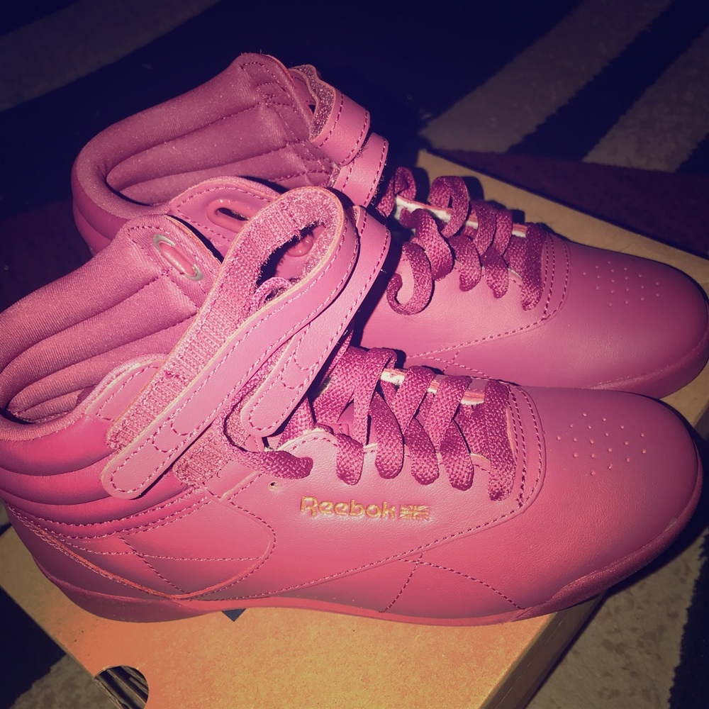 Reebok classic **BRAND NEW**